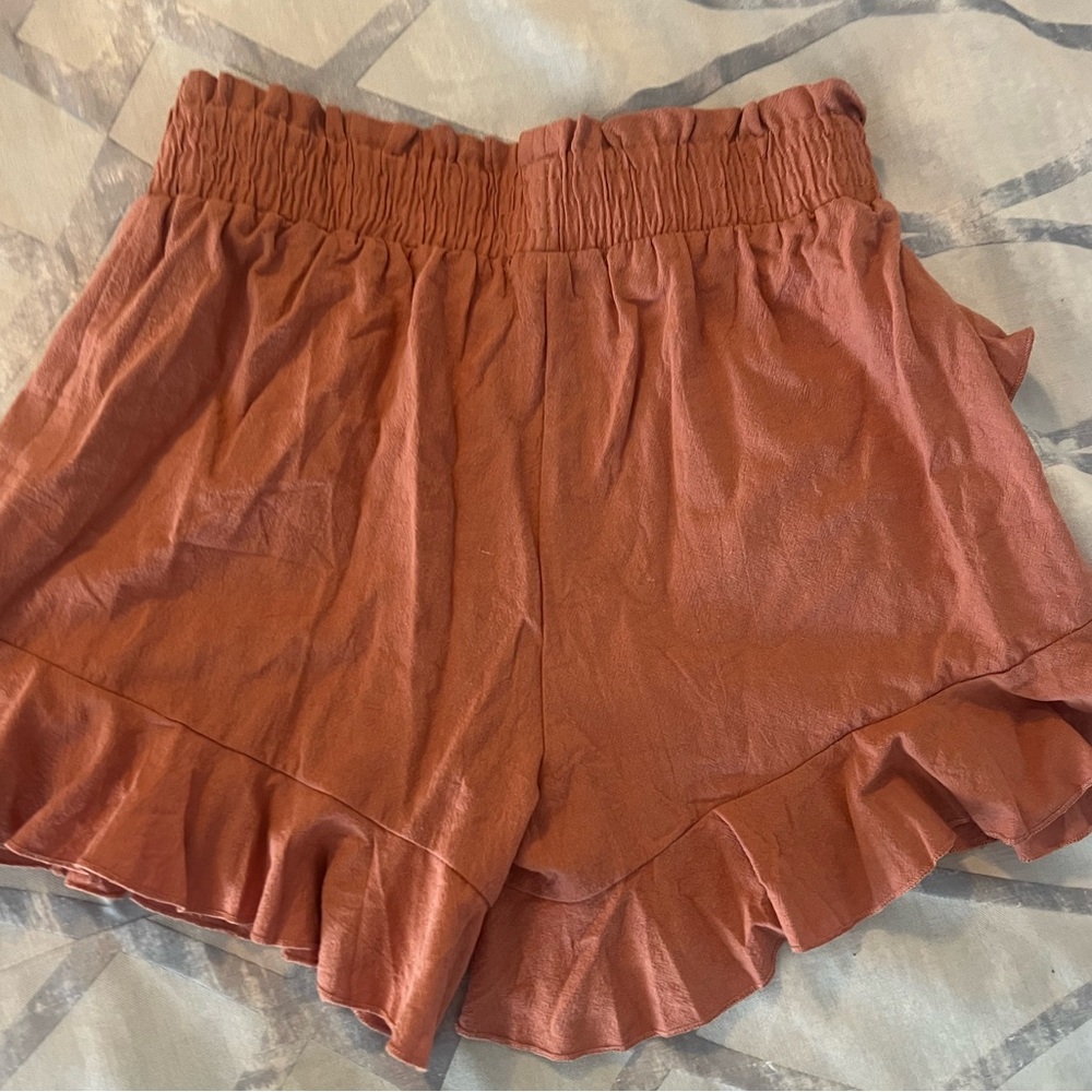 Skort brand new never worn w/out tags size M coral color